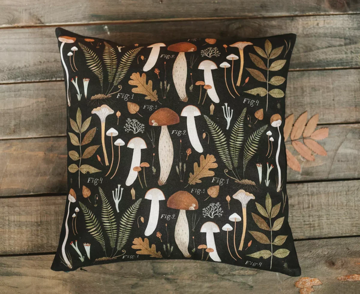 Льняной чехол для подушки «Грибы и папоротники» • Сувенир от Fungiline — изображение 2